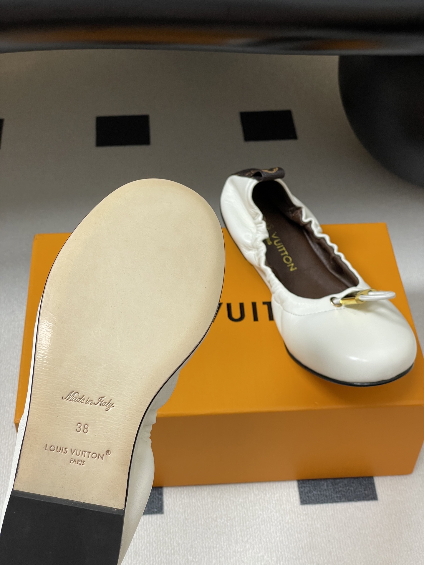 Louis Vuitton LV Nolita Ballet Flat(EU35-41)