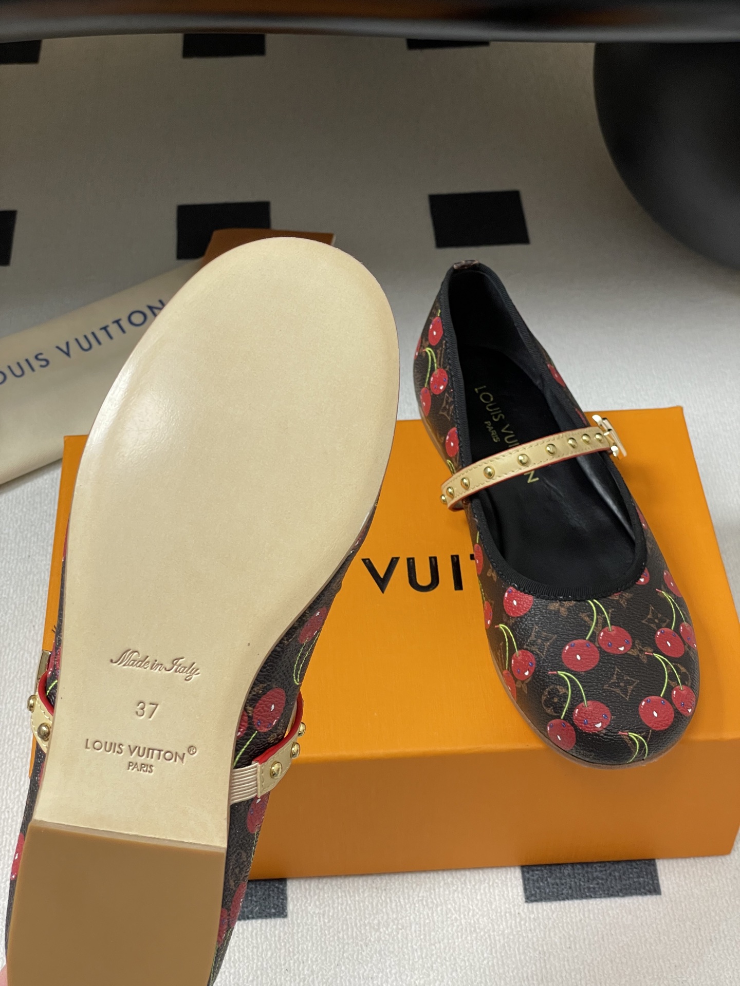 Louis Vuitton Mary Jane Shoes(EU35-41)