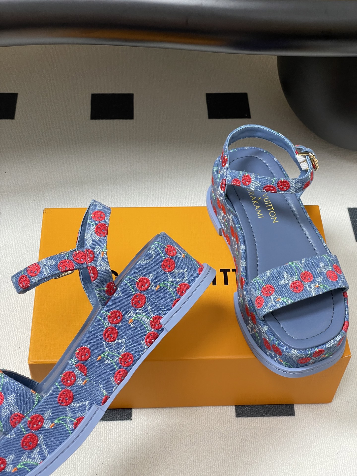 Louis Vuitton Maya Flatform Sandals(EU35-41)