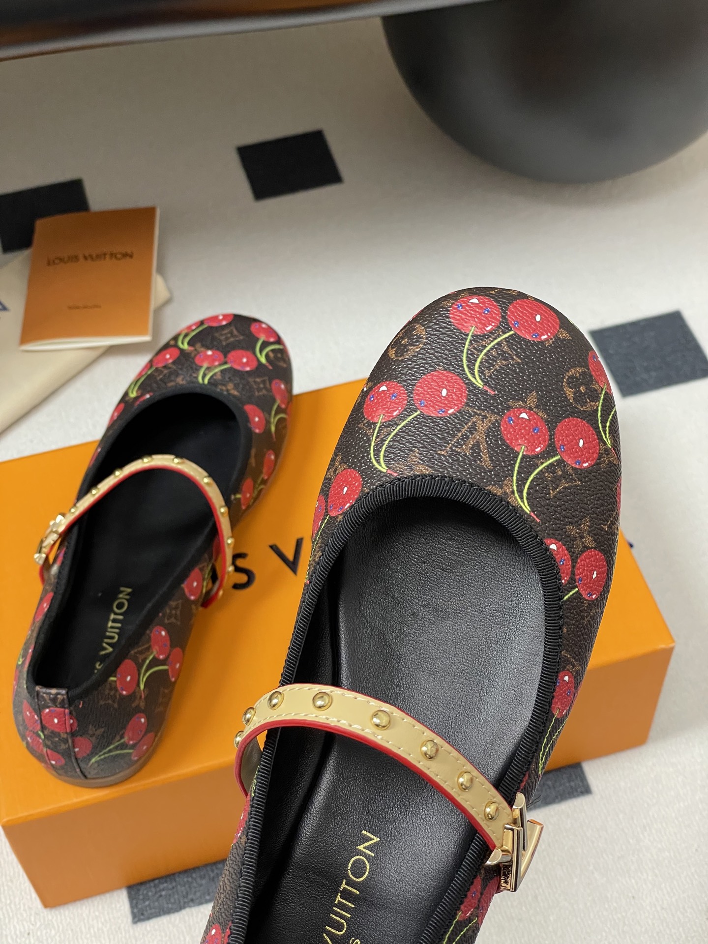 Louis Vuitton Mary Jane Shoes(EU35-41)