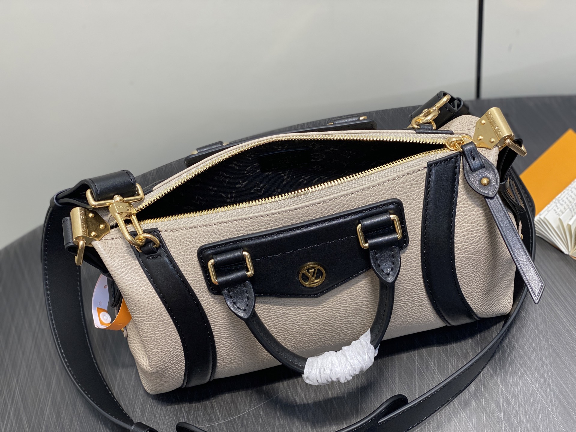 Louis Vuitton Biker Bag (30x12x12CM)