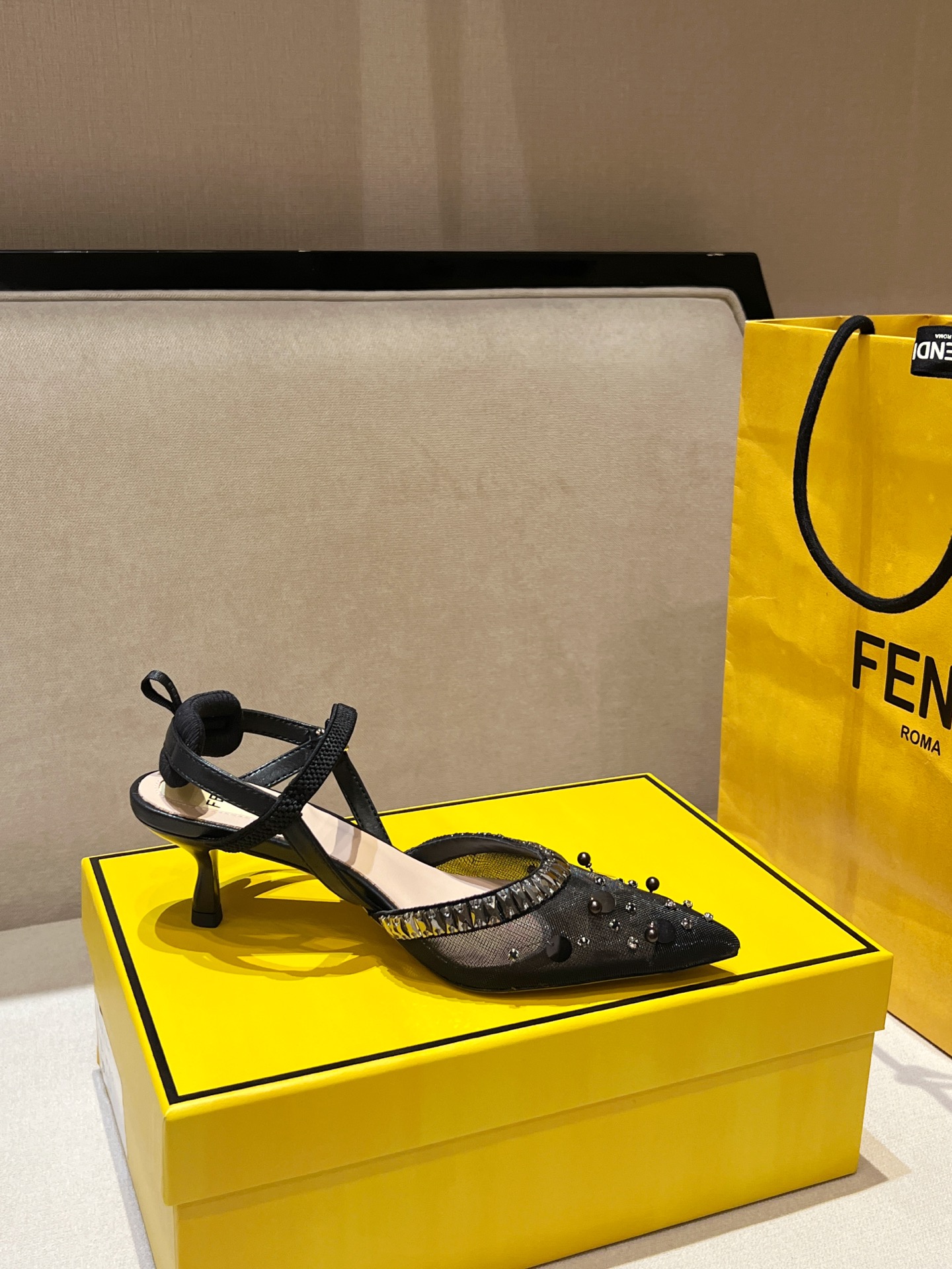 Fendi 2025ss Colibri Heel(EU35-41)