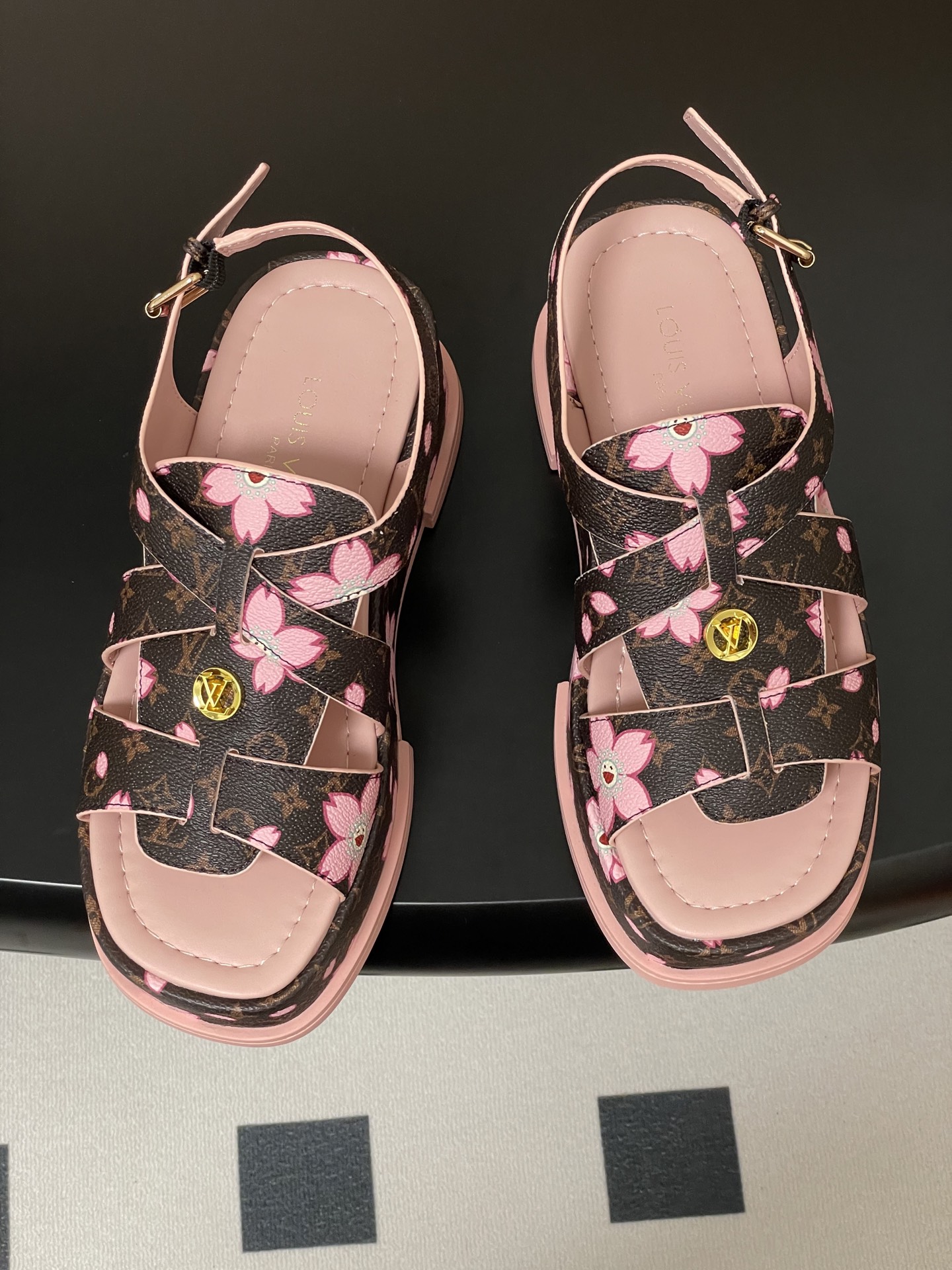 Louis Vuitton Maya Flatform Sandals(EU35-41)