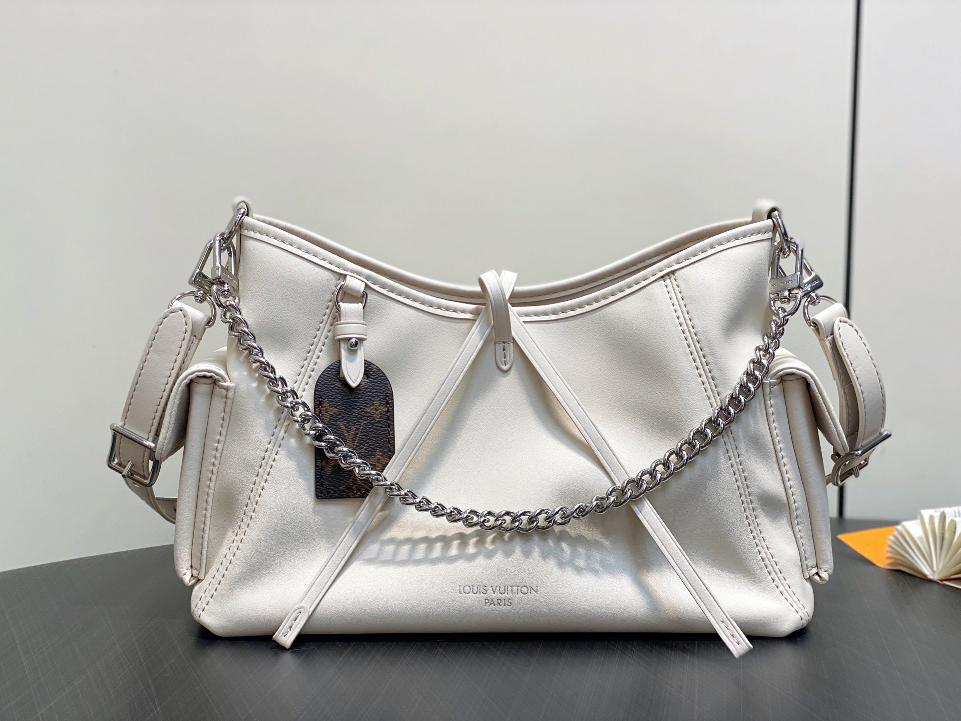 Louis Vuitton CarryAll Cargo Bag (33.5 x 23 x 15CM)