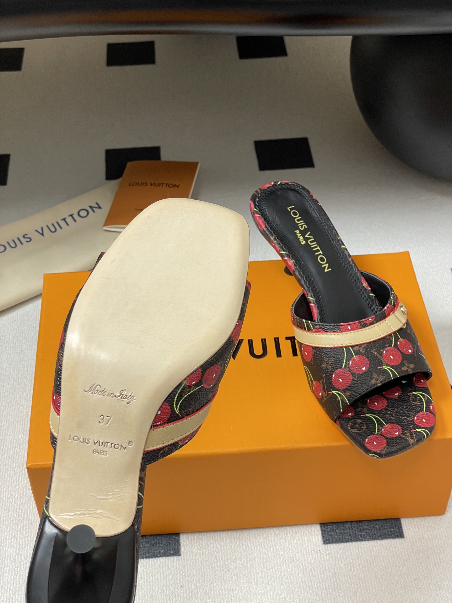 Louis Vuitton X TM Slides(EU35-41)