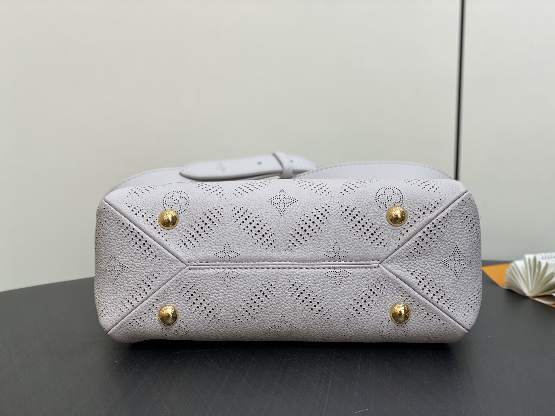 Louis Vuitton Hand It All Bag (18 x 13 x 29CM)