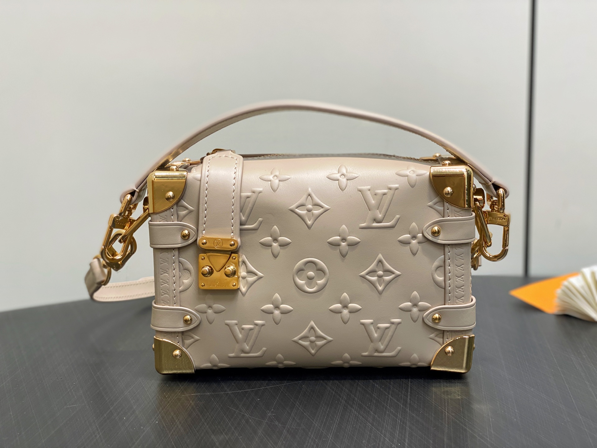 Louis Vuitton Side Trunk Bag (18.0 x 12.5 x 8 CM)