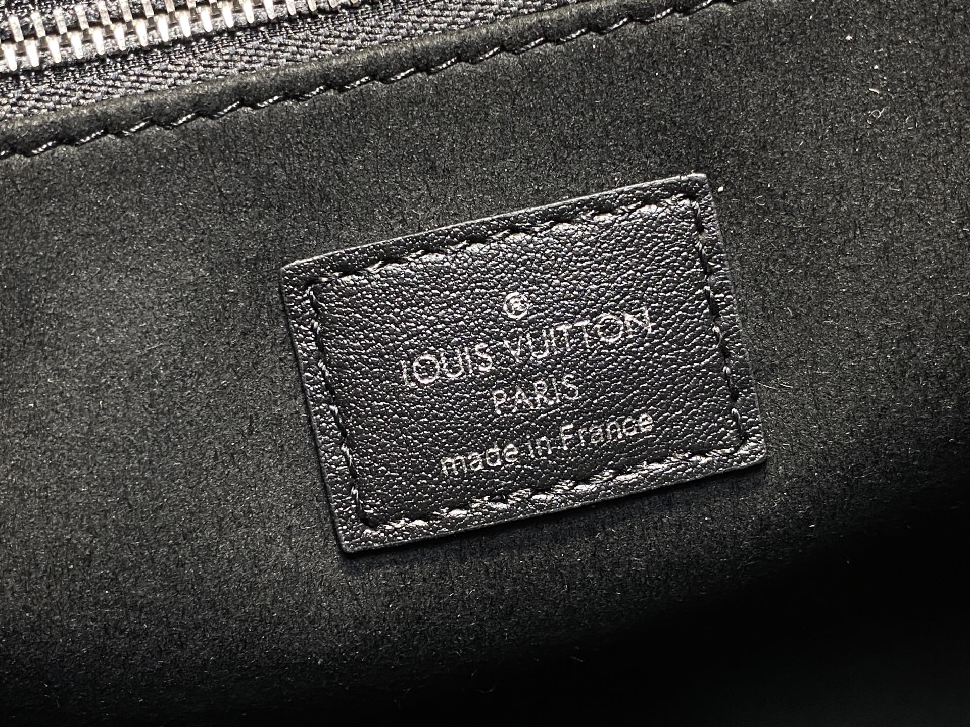 Louis Vuitton Onthego-19 x 11.5 x 25CM