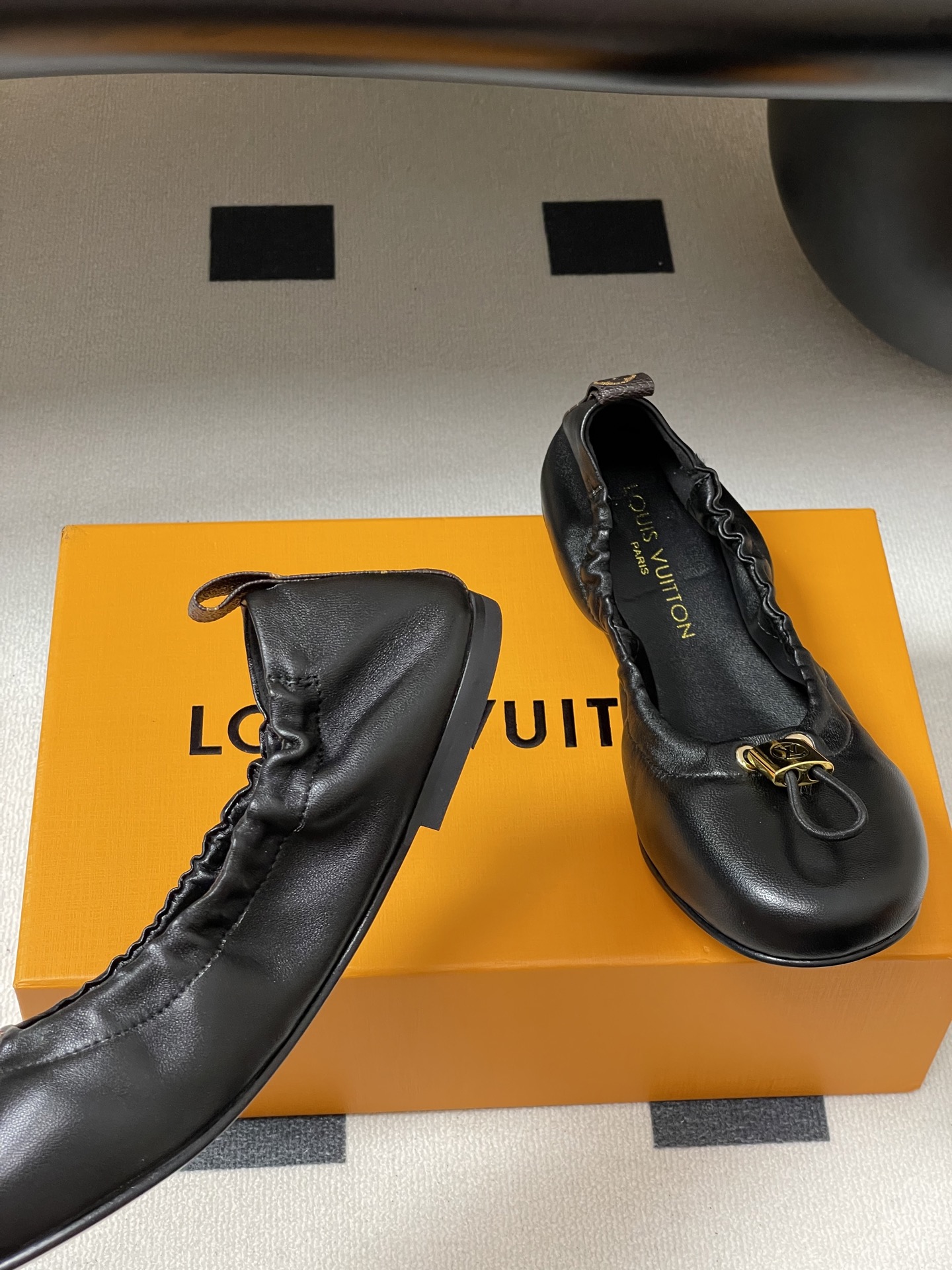 Louis Vuitton LV Nolita Ballet Flat(EU35-41)