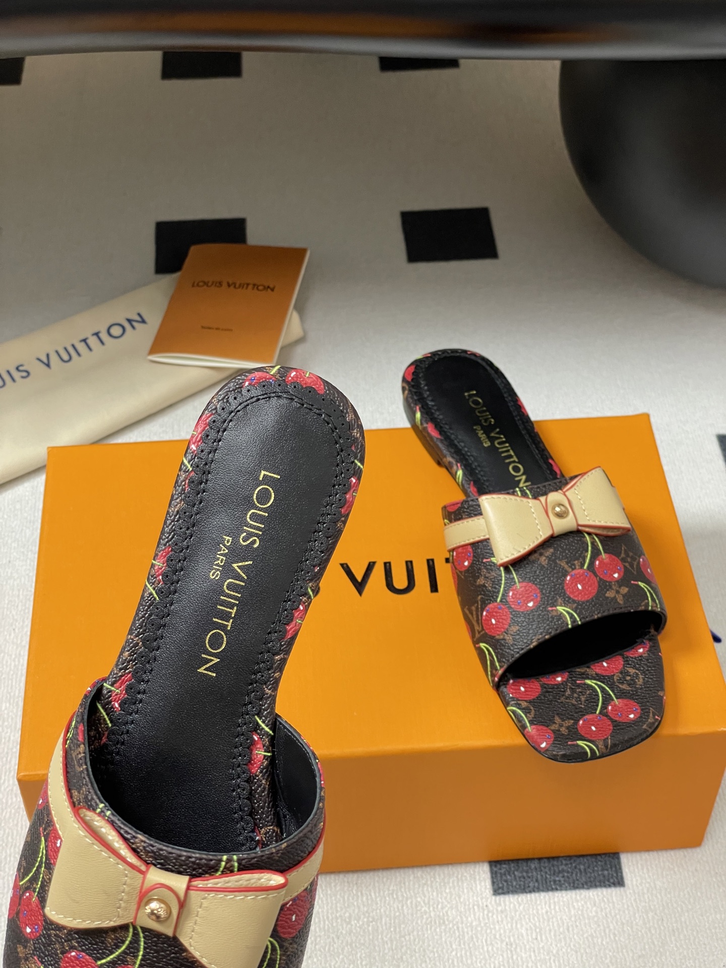 Louis Vuitton X TM Slides(EU35-41)