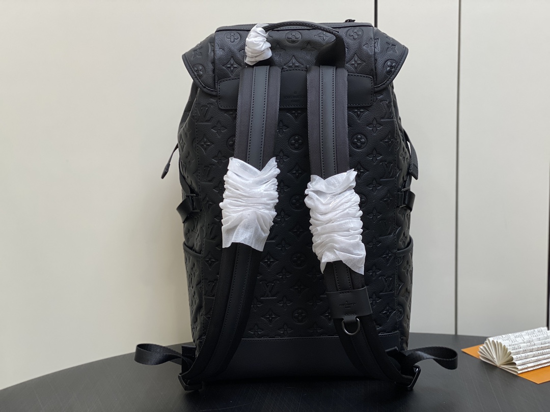 Louis Vuitton GetawayBackpack(29 x 50 x 15CM)