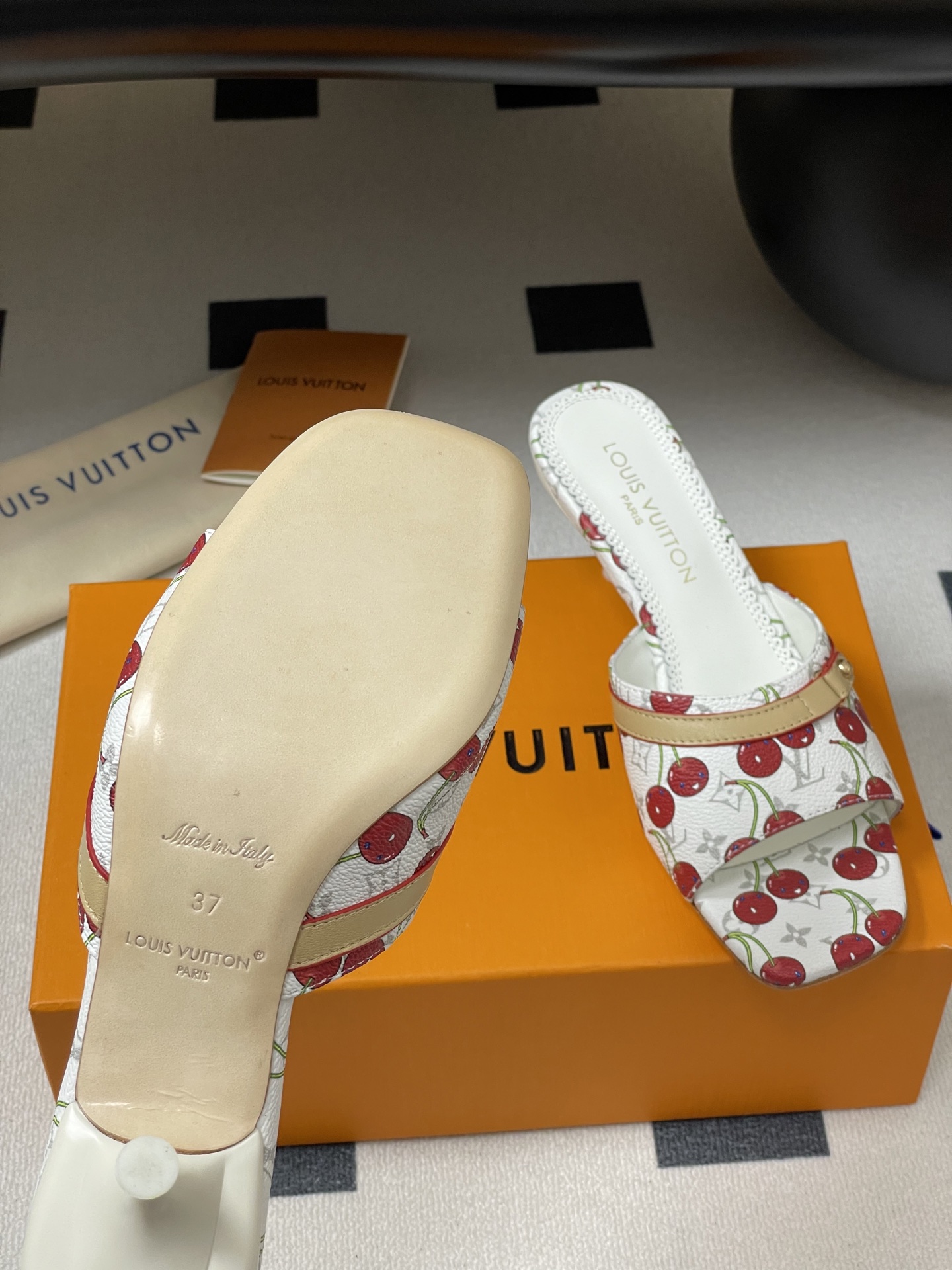 Louis Vuitton X TM Slides(EU35-41)