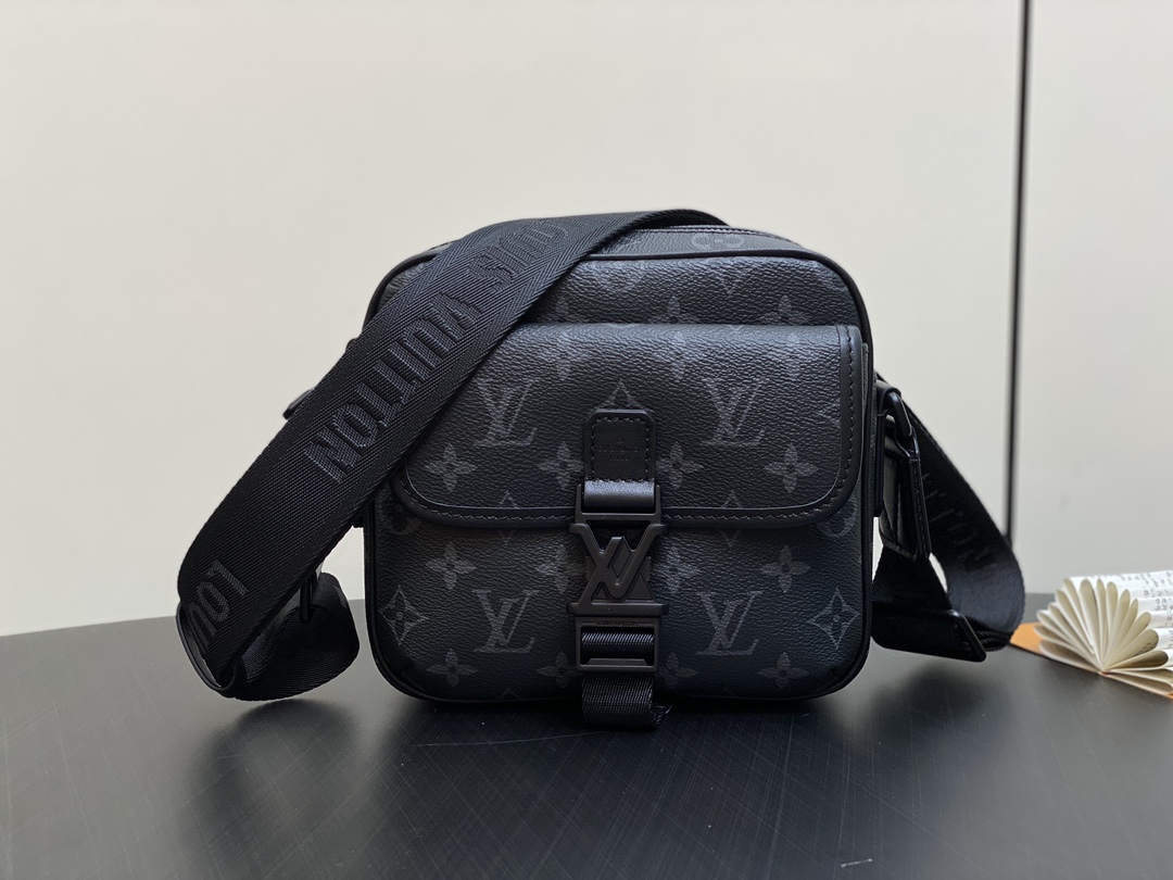 Louis Vuitton Getaway Messenger Bag(18 × 17 × 7.8CM)