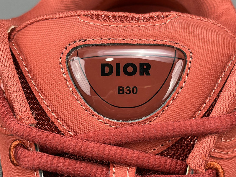 Di0r B30 Sneaker