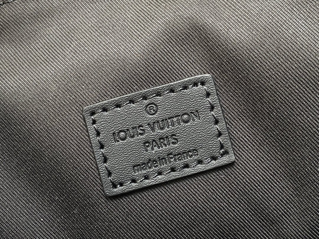 Louis Vuitton GetawayBackpack(29 x 50 x 15CM)