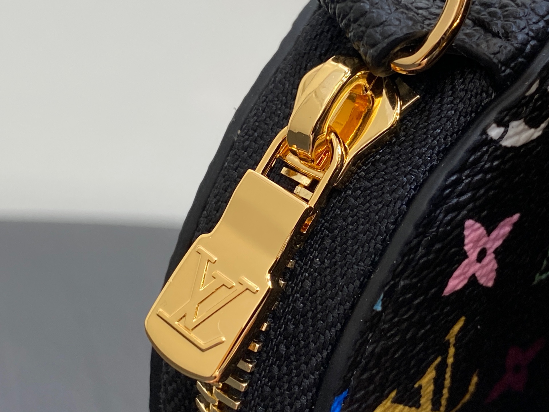 Louis Vuitton x TM Marellini(13.5 x 6.5 x 19 CM)