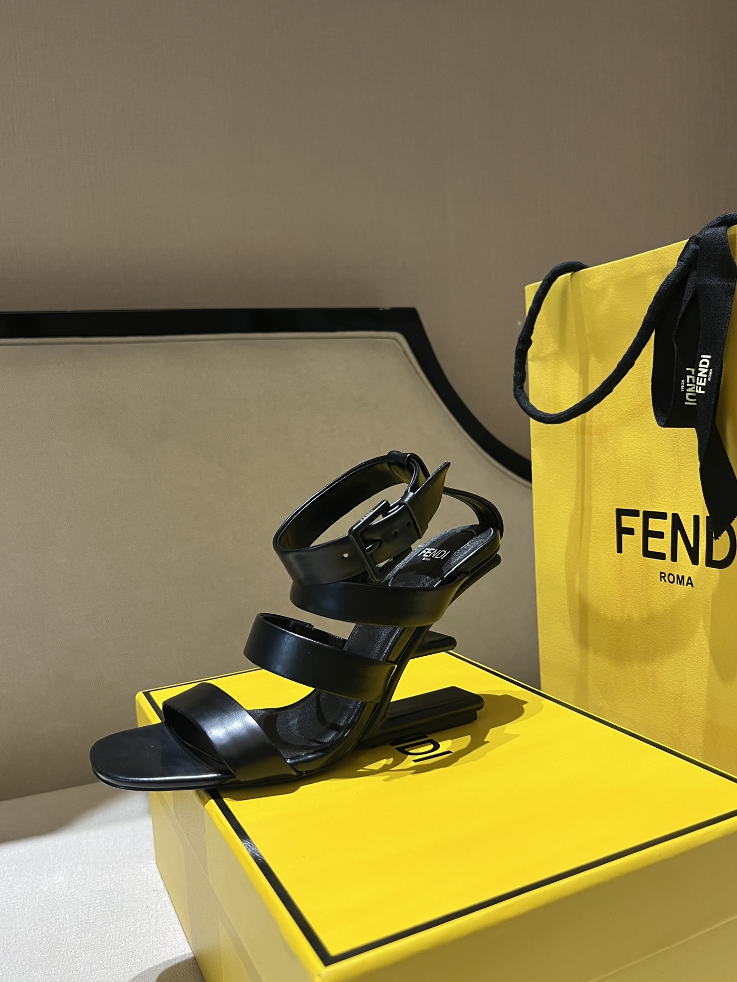 Fendi 2025ss Slides(EU35-41)