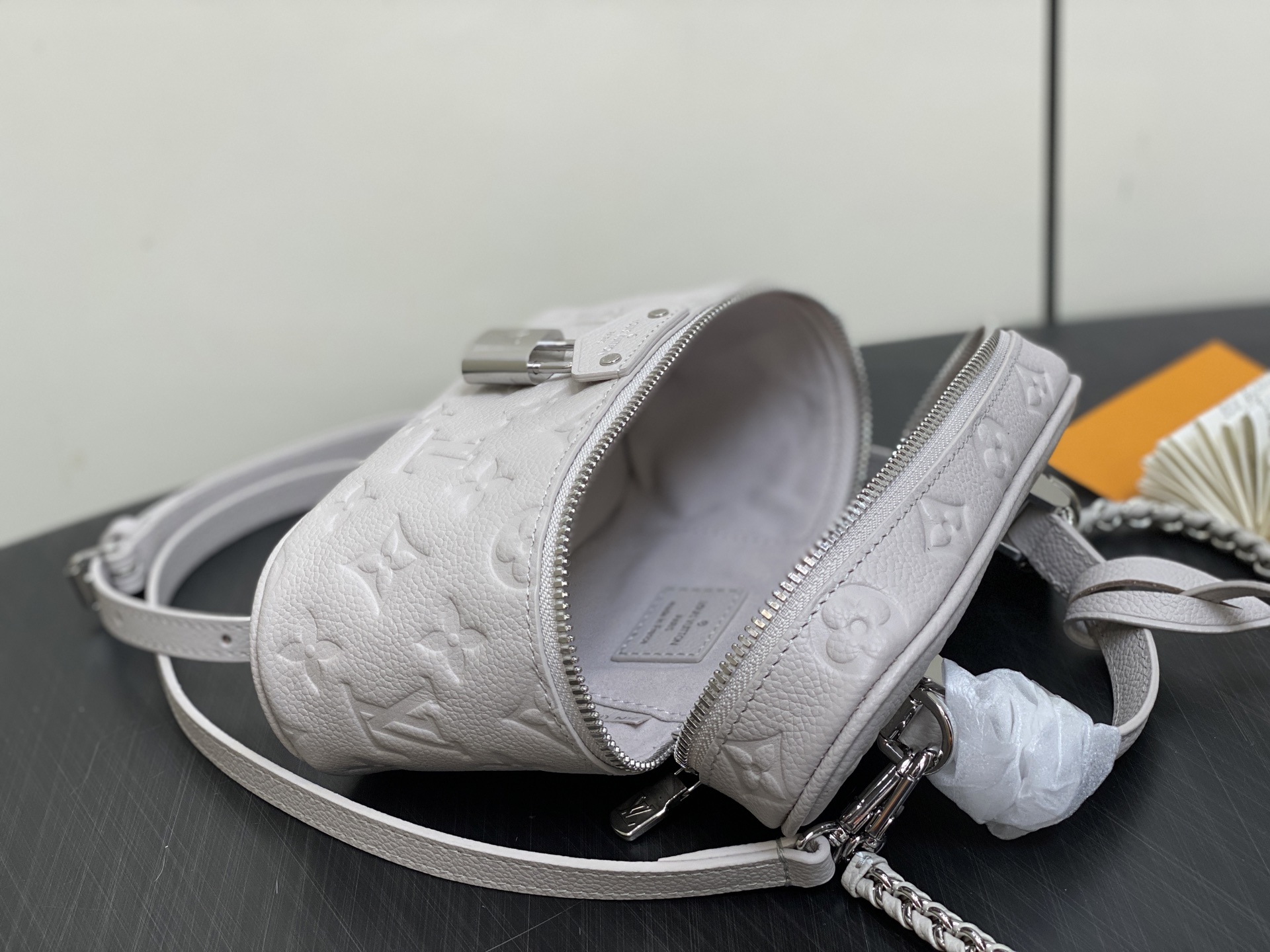 Louis Vuitton Vanity Chain Pouch(11.5 x 6.5 x 19CM)