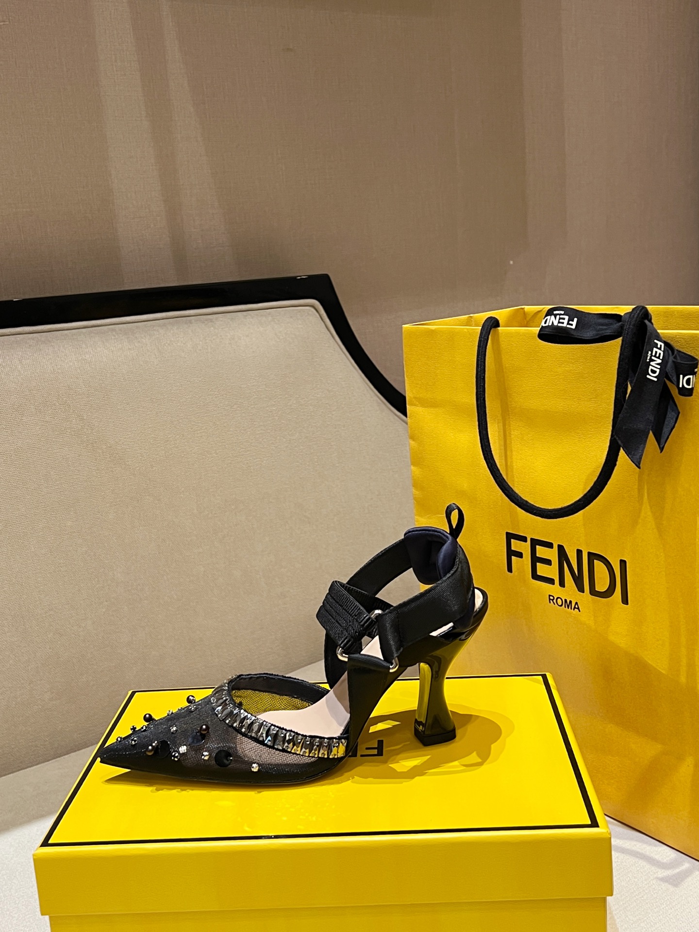 Fendi 2025ss Colibri Heel(EU35-41)