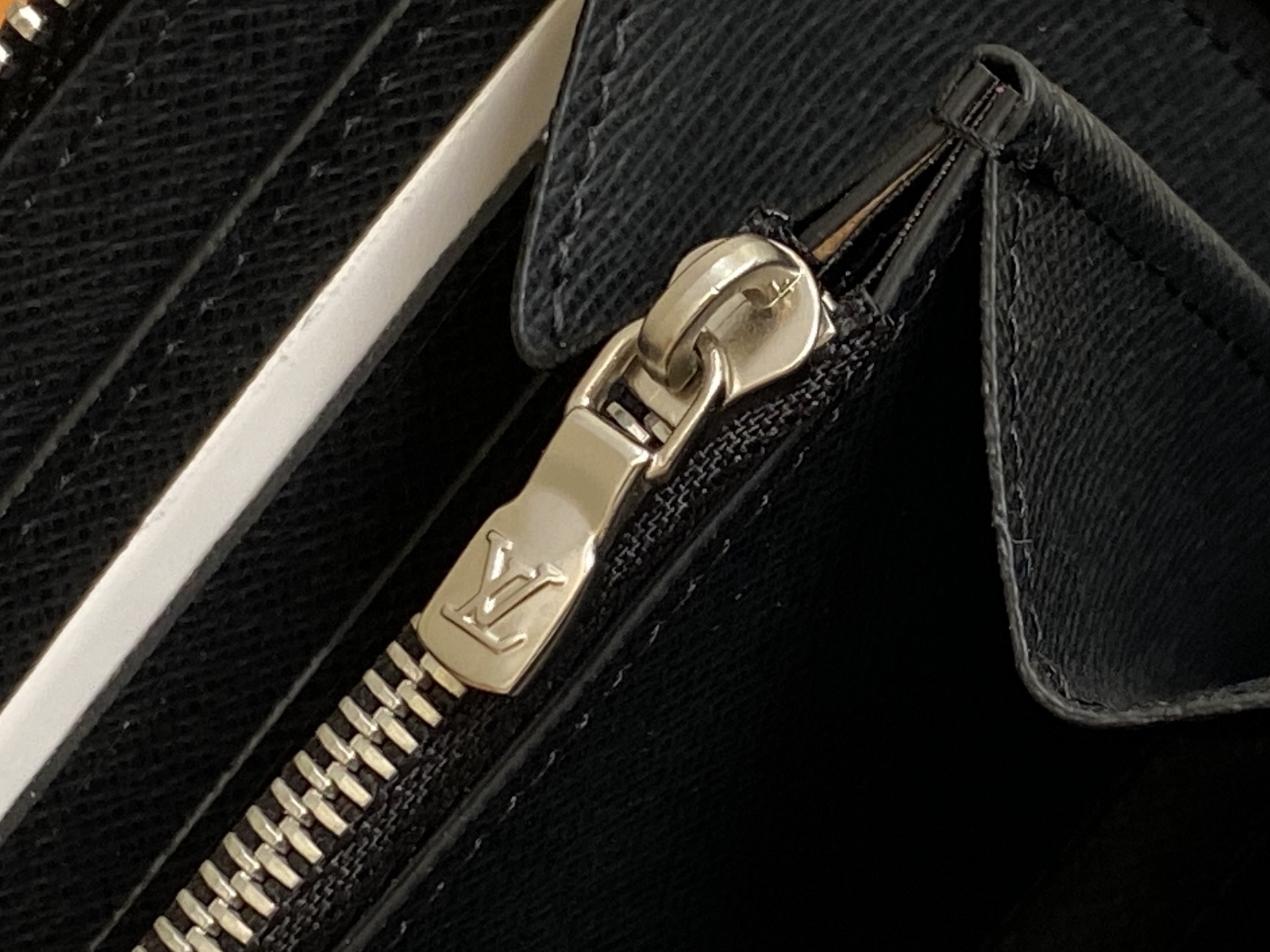 Louis Vuitton ZIPPY Wallet(20*9*2CM)