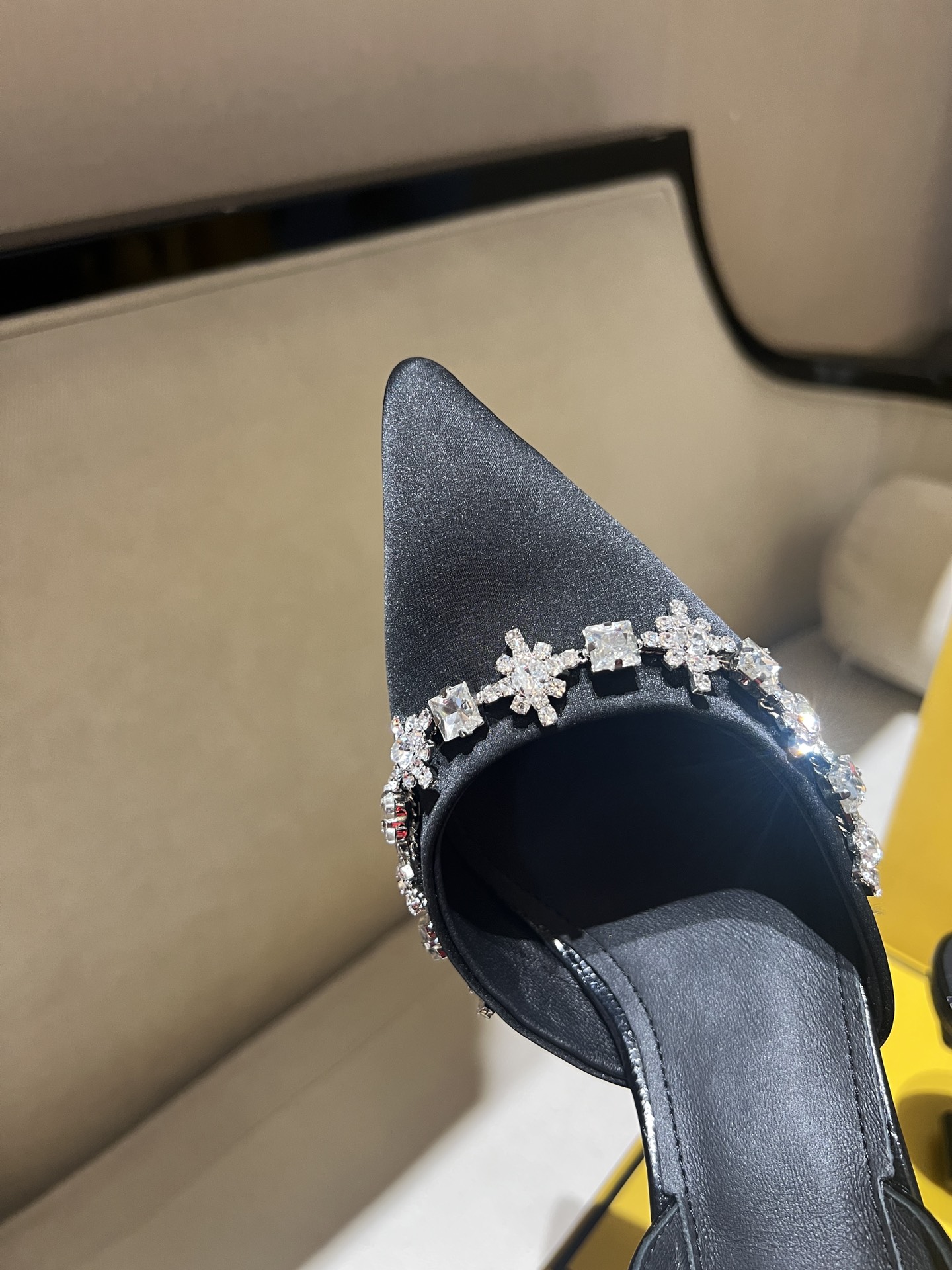 Fendi 2025ss First Heel(EU35-41)