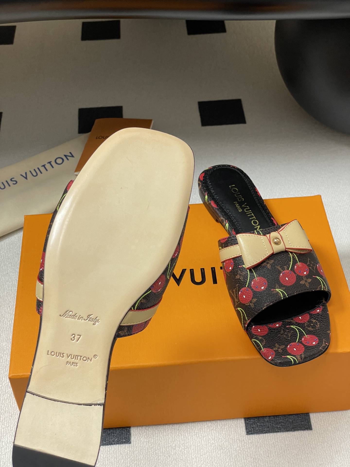 Louis Vuitton X TM Slides(EU35-41)