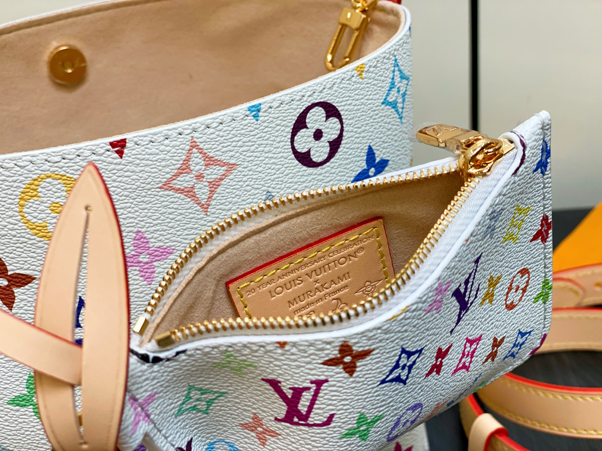 Louis Vuitton All In Bucket(18 x 12 x 16CM)