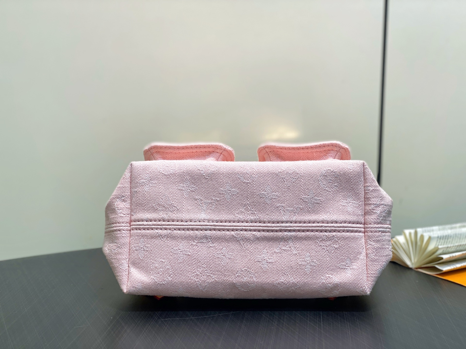 Louis Vuitton Venice Backpack( 26 x 7 x 24CM)