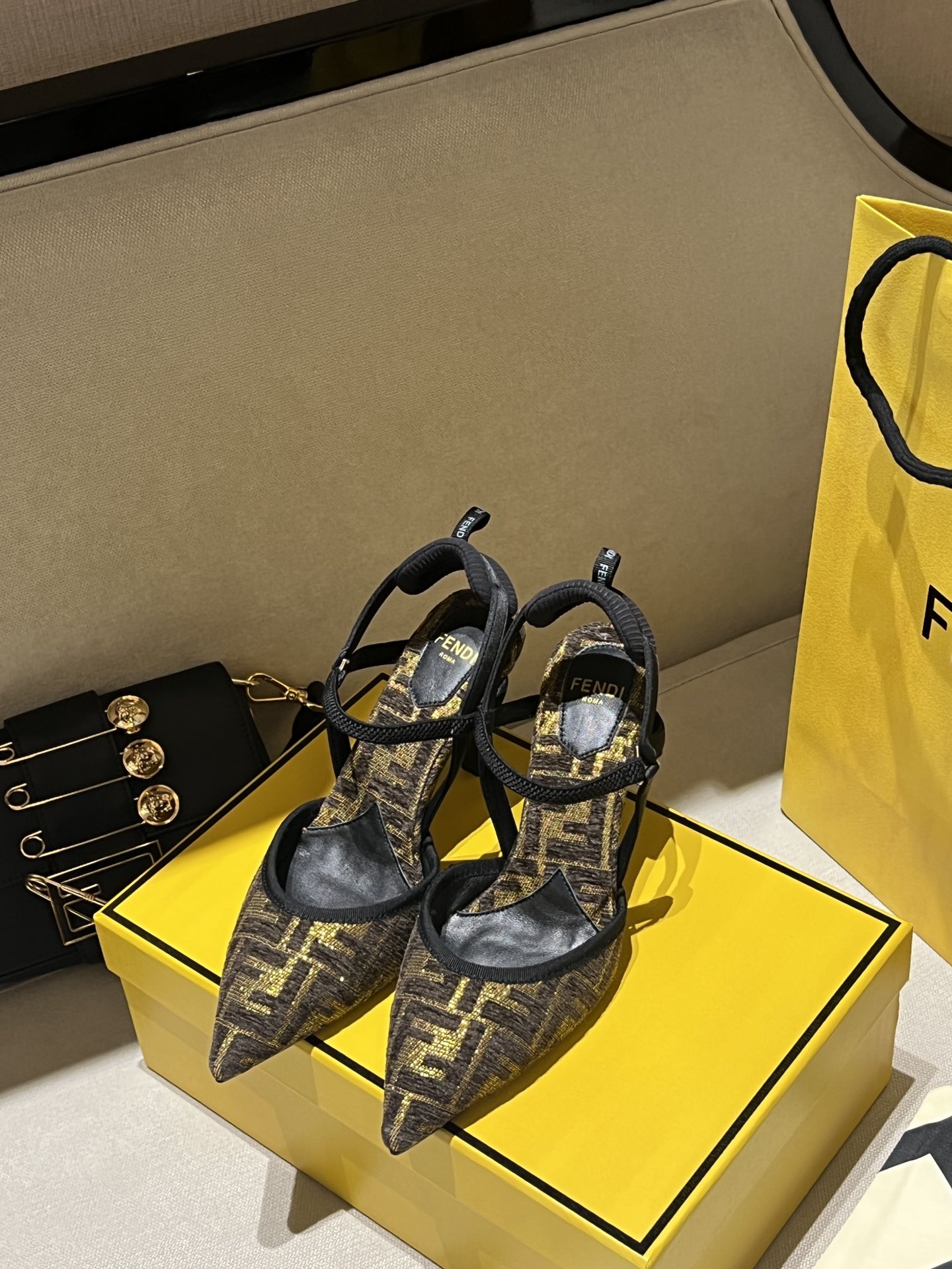 Fendi 2025ss Colibrì Lite Heel(EU35-41)