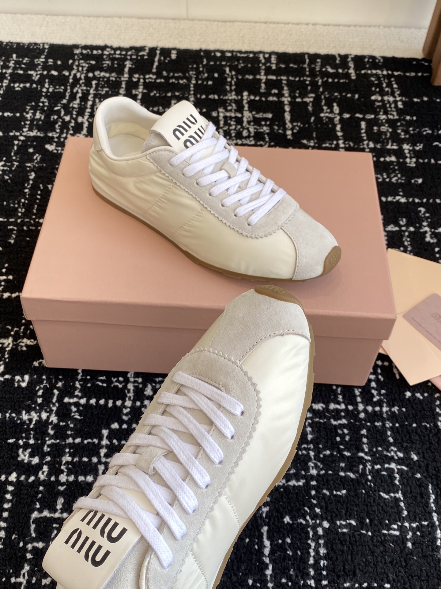 Miumiu Sneaker(EU35-41)