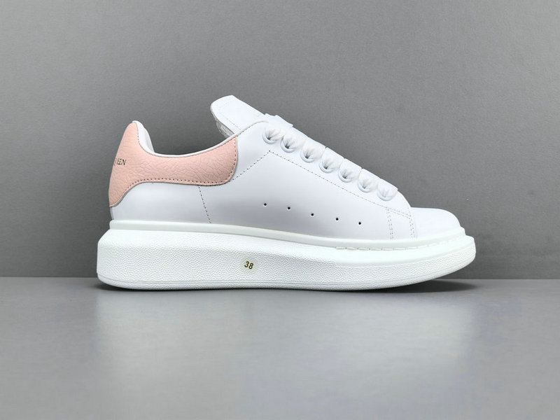 Alexander McQueen Sneaker