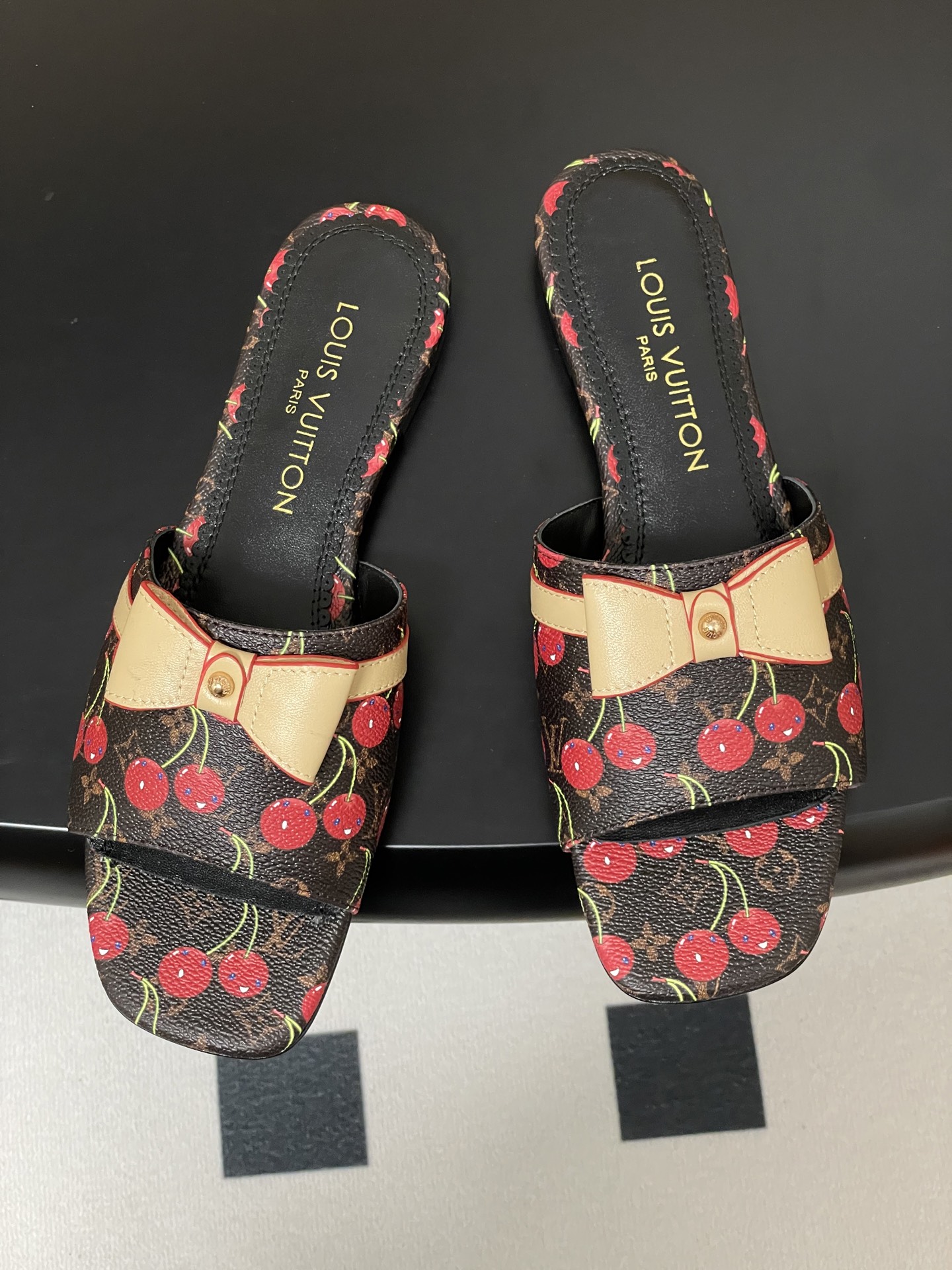 Louis Vuitton X TM Slides(EU35-41)