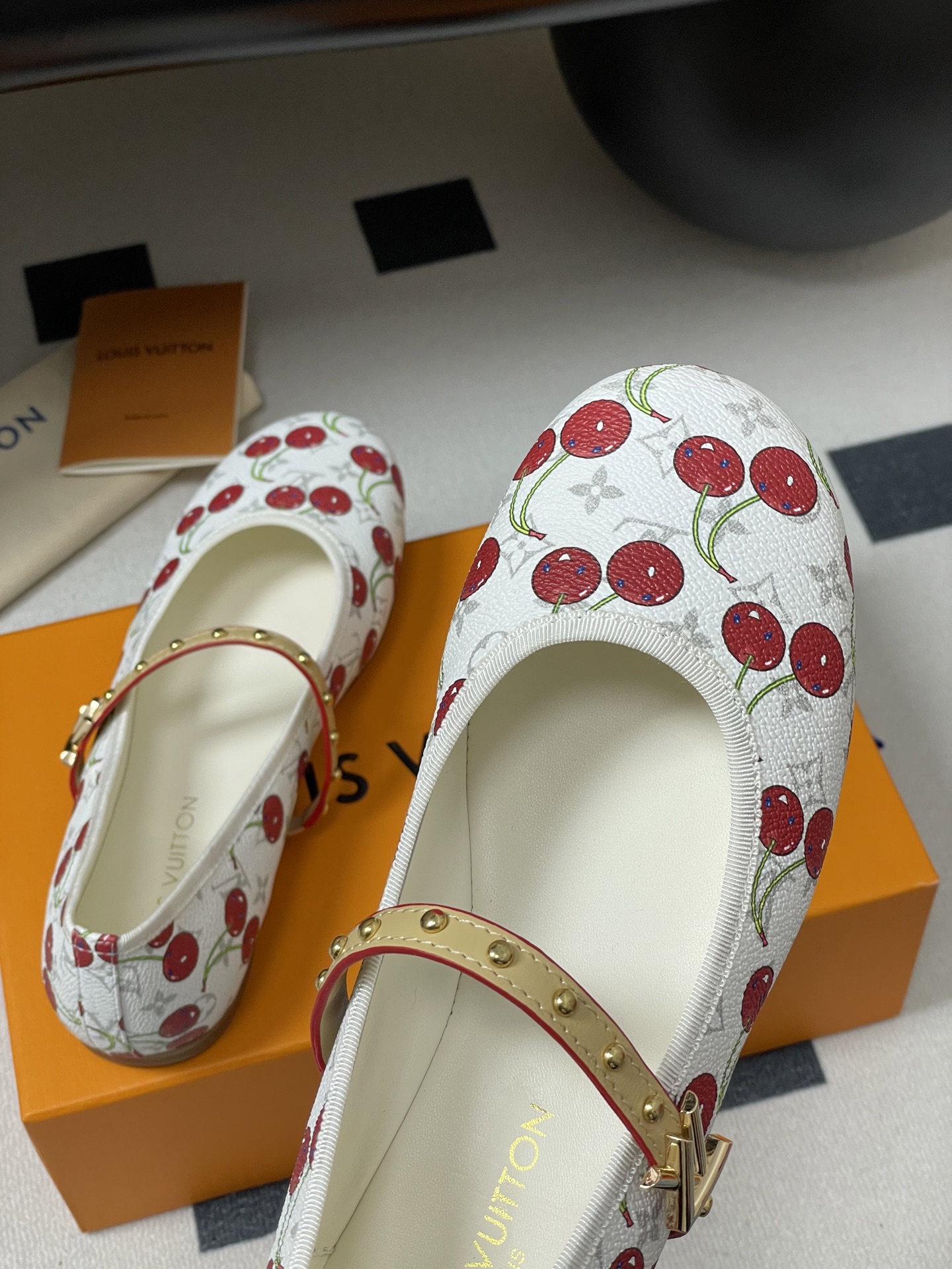 Louis Vuitton Mary Jane Shoes(EU35-41)