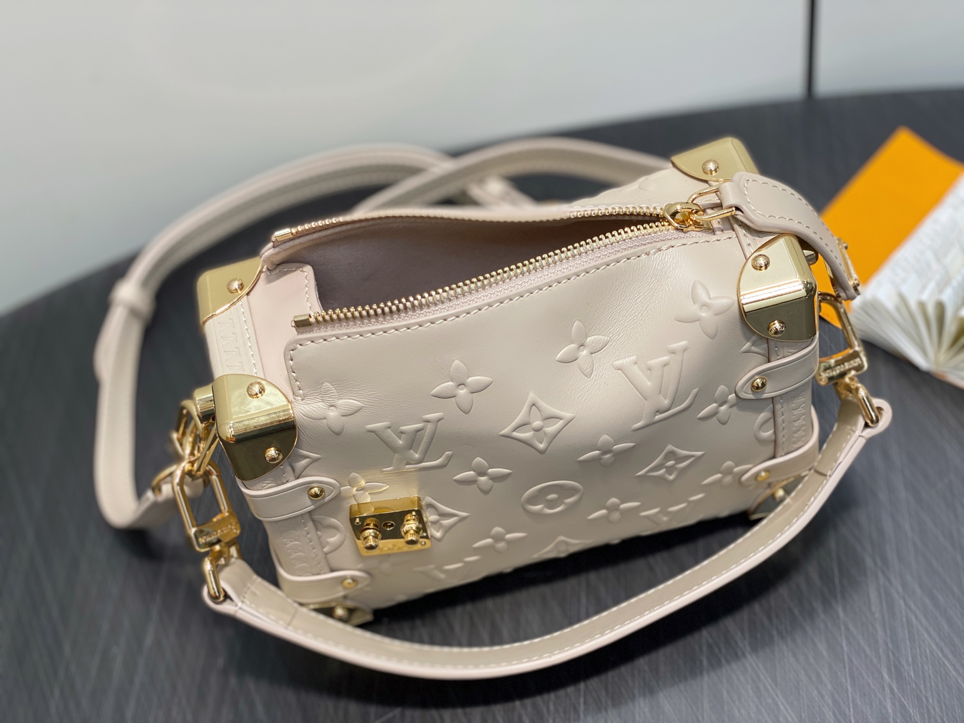 Louis Vuitton Side Trunk Bag (18.0 x 12.5 x 8 CM)