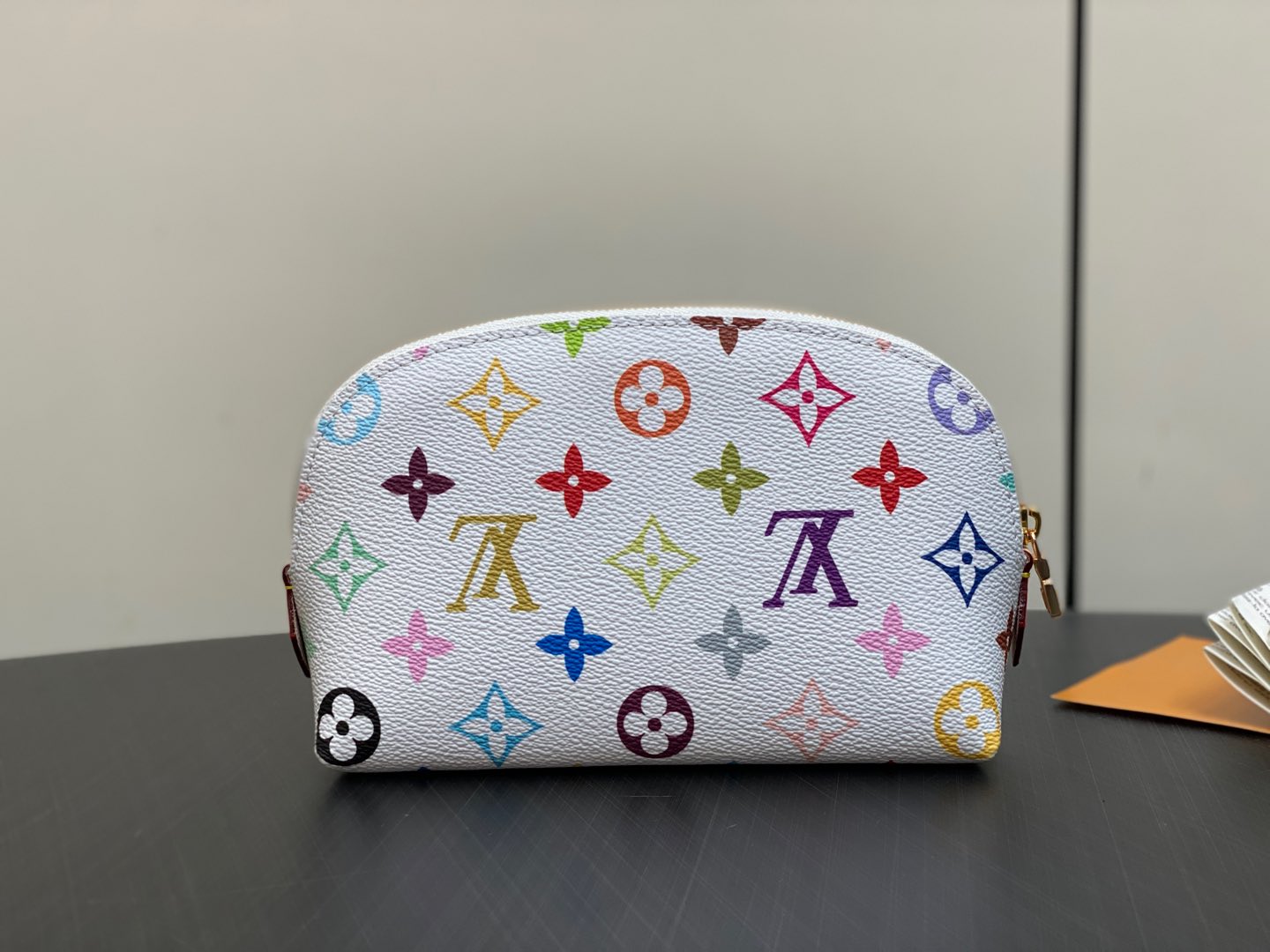 Louis Vuitton Pochette Cosmétique(19 x 12 x 6CM)