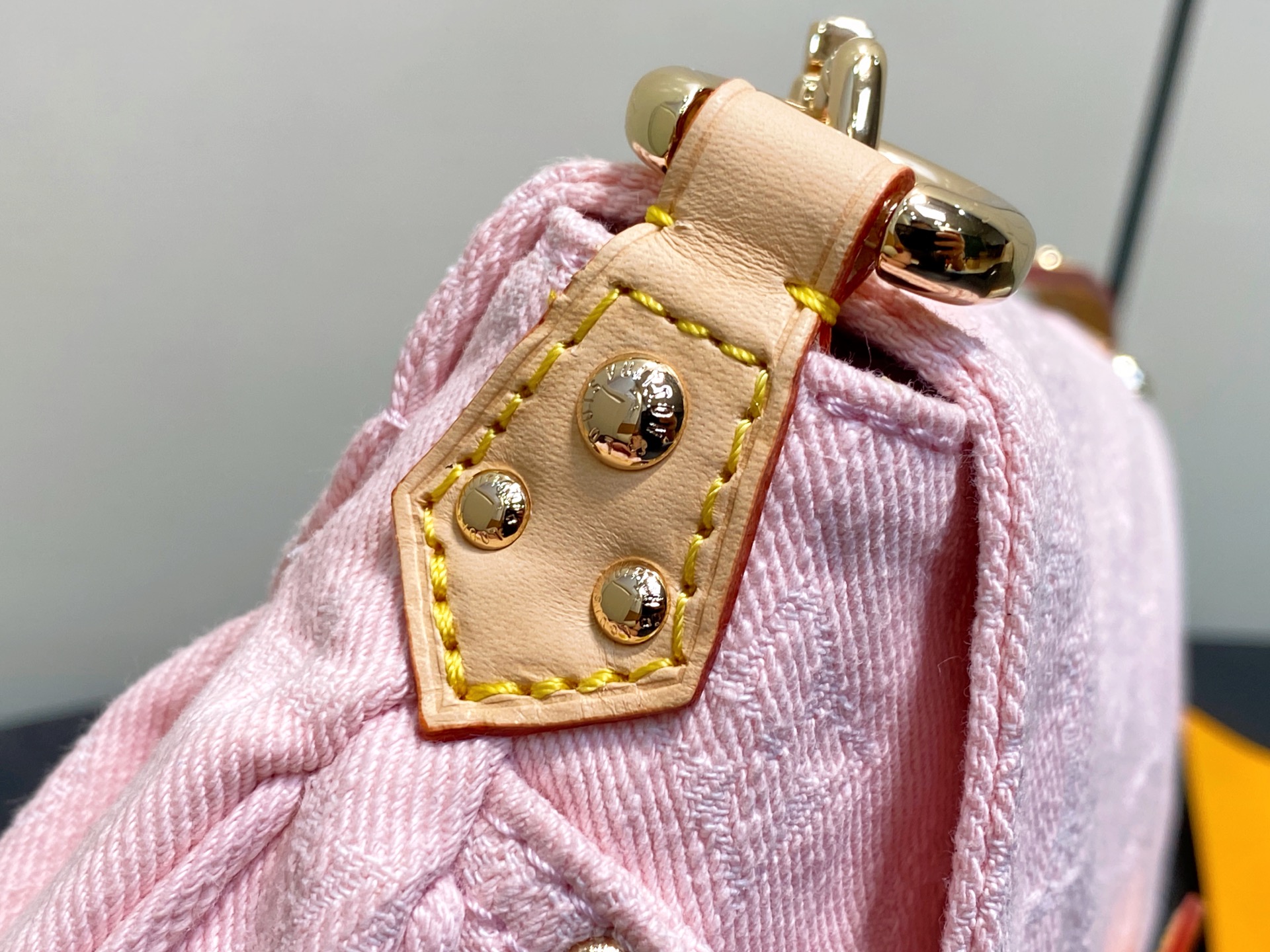 Louis Vuitton Sunset Bag(27 × 18 × 3CM)