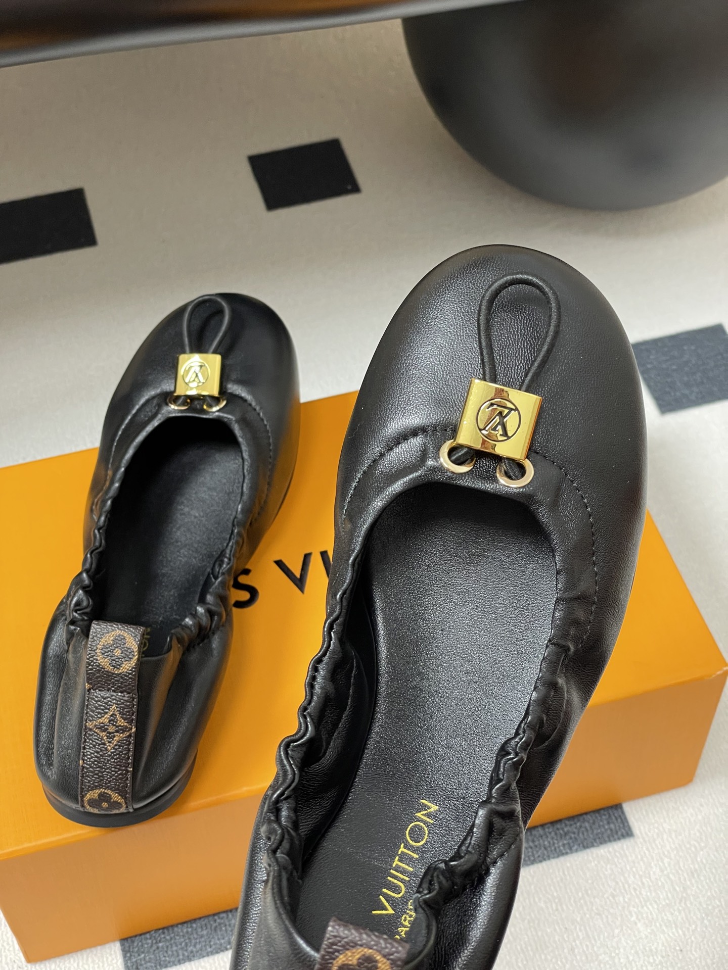 Louis Vuitton LV Nolita Ballet Flat(EU35-41)