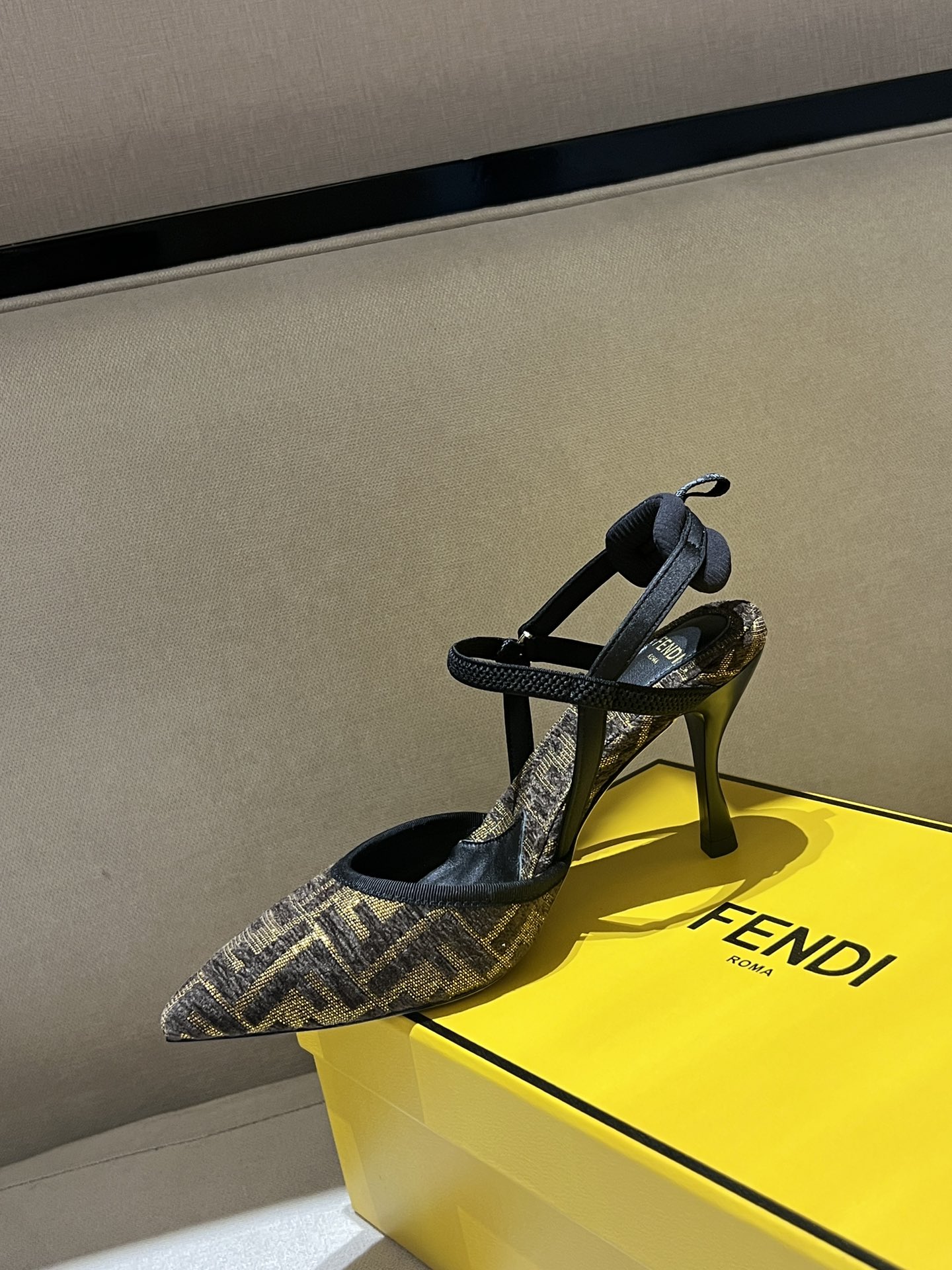 Fendi 2025ss Colibrì Lite Heel(EU35-41)