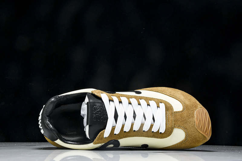 Loew* Ballet Runner 2.0