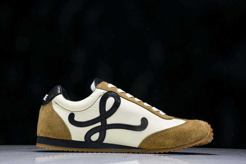 Loew* Ballet Runner 2.0