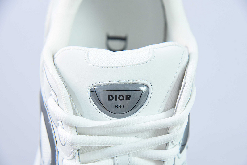 Di0r B30 Sneaker