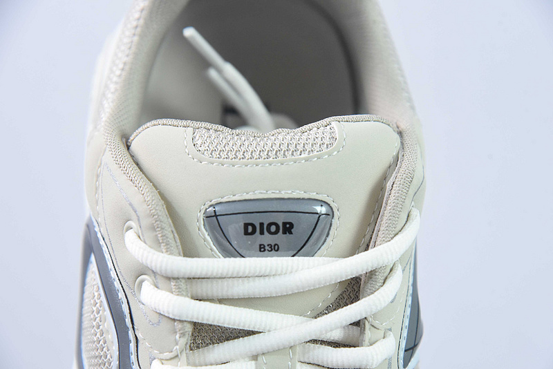 Di0r B30 Sneaker