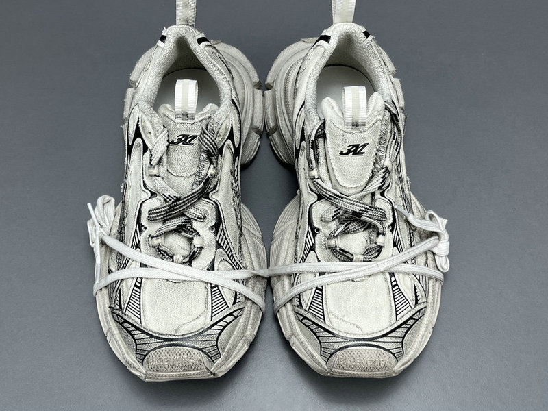 Balenciaga 3XL Sneakers