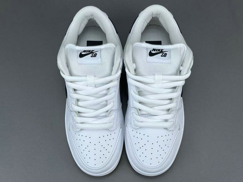 Nike SB Dunk Low CD2563-101