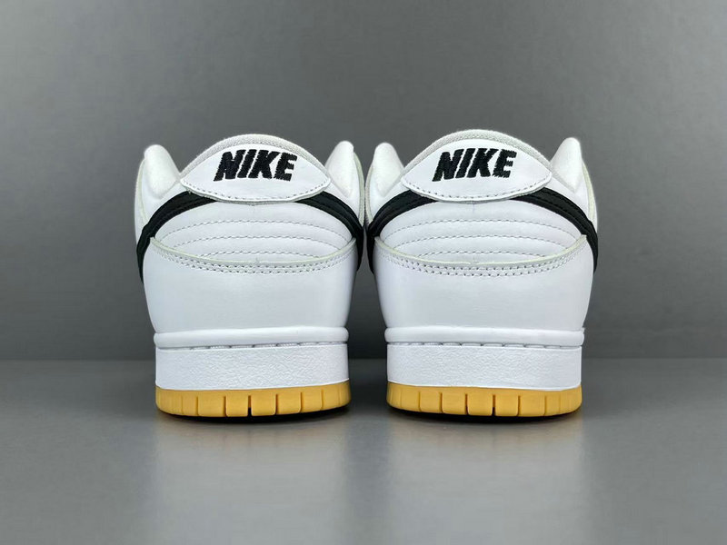 Nike SB Dunk Low CD2563-101