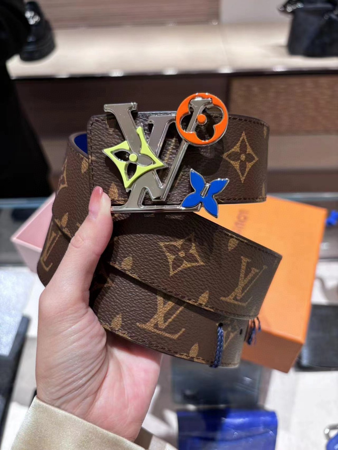 Louis Vuitt*n Men Belt-4CM