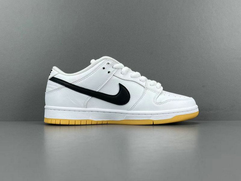 Nike SB Dunk Low CD2563-101