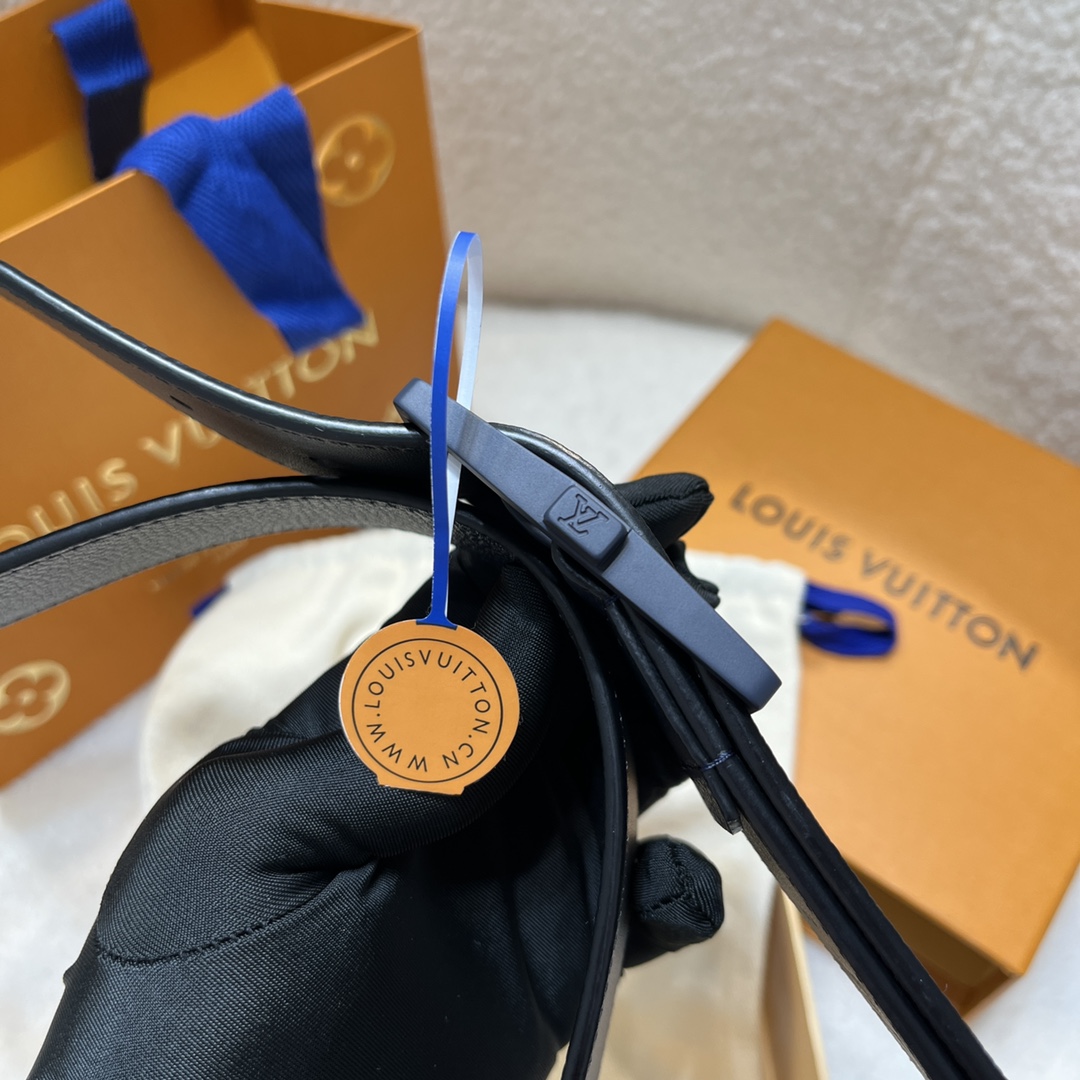 Louis Vuitt*n Men Belt-3.5CM