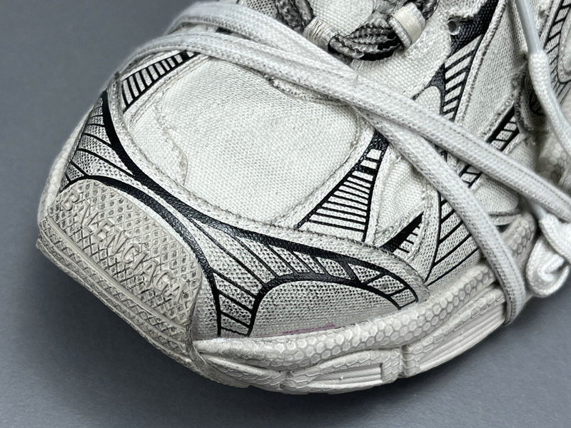 Balenciaga 3XL Sneakers