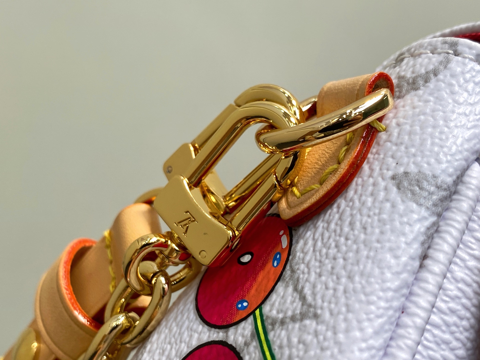 Lou*s Vuitton x TM Wallet On Chain Ivy Bag (23.5x12x4.3CM)